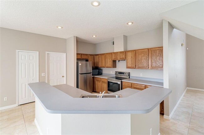 Building Photo - 2664 Tall Maple Loop