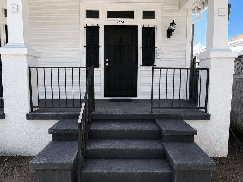 Building Photo - 1614 Industry St
