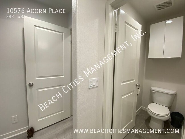 Building Photo - 10576 Acorn Pl