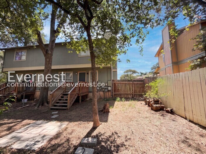 Building Photo - 1308 Cool Shadow Dr