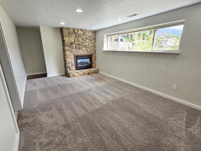 Building Photo - 2809 Banbury Rd