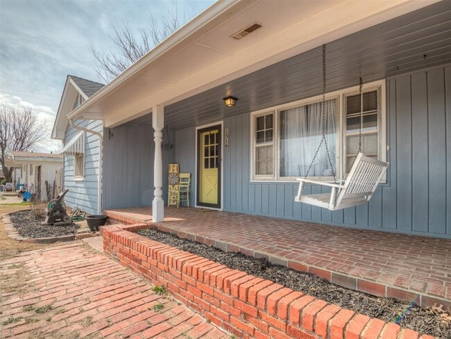 Building Photo - 1316 S Reno Ave