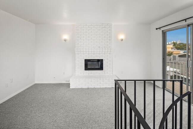 Building Photo - 3925 Hawk St