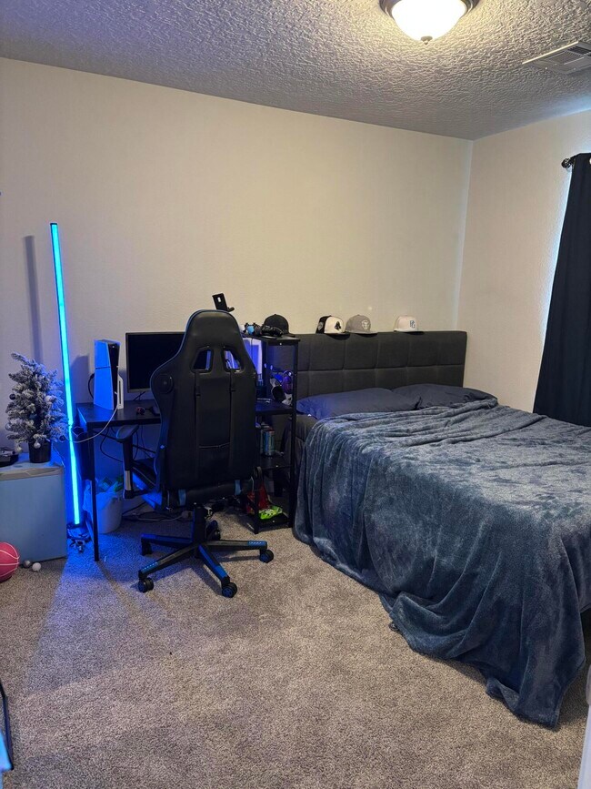 Building Photo - 2444 Talisker St NE