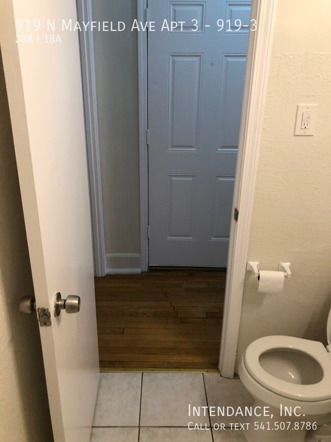 Building Photo - 919 N Mayfield Ave