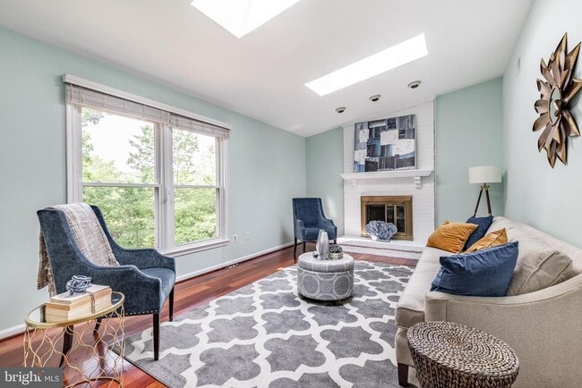Building Photo - 9815 Wintercress Ct