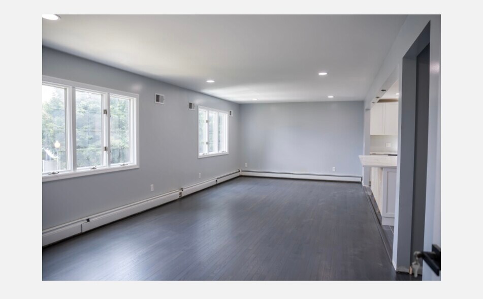 Building Photo - 11 Cozy Glen Ct