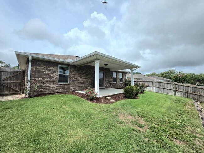 Building Photo - 5625 Shooting Star Ct