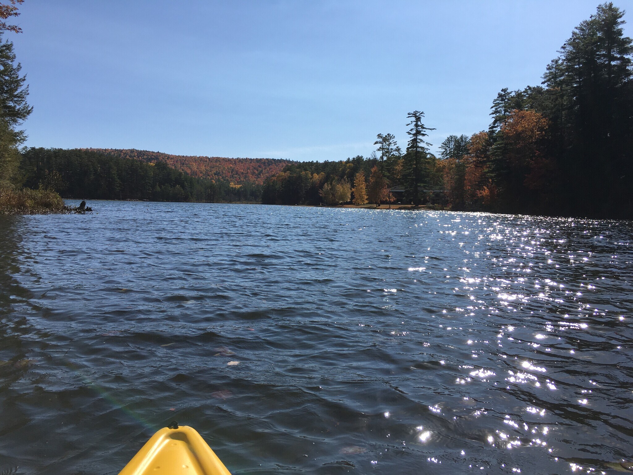 Kayaking on the lake - 11 Overlook Ln N