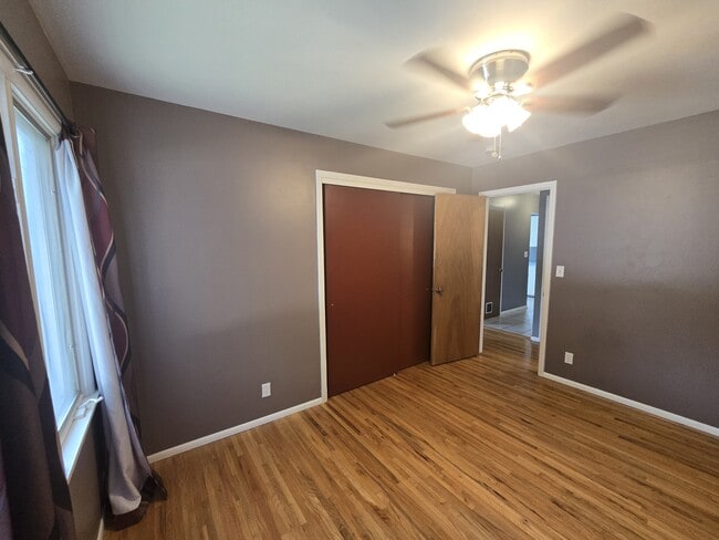 Building Photo - 124 W Water St