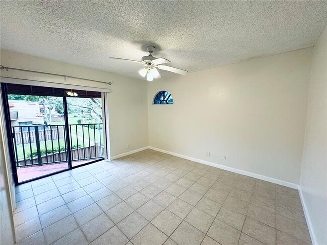 Building Photo - 8200 Severn Dr