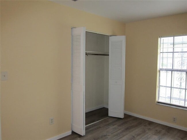 Building Photo - 2535 NW 62 Pl