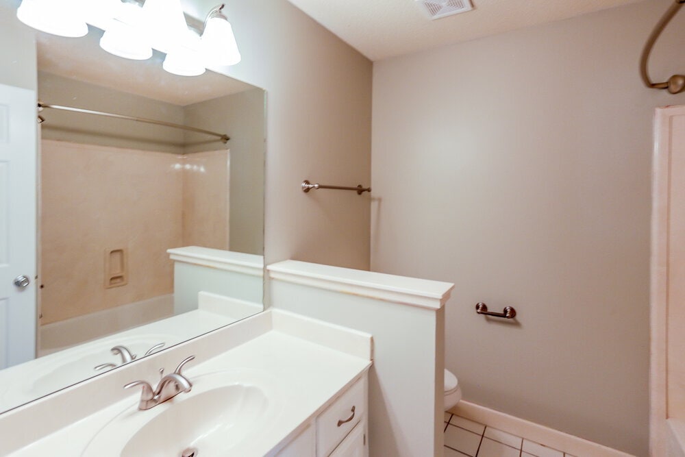 Building Photo - 6743 Hare Run Ln