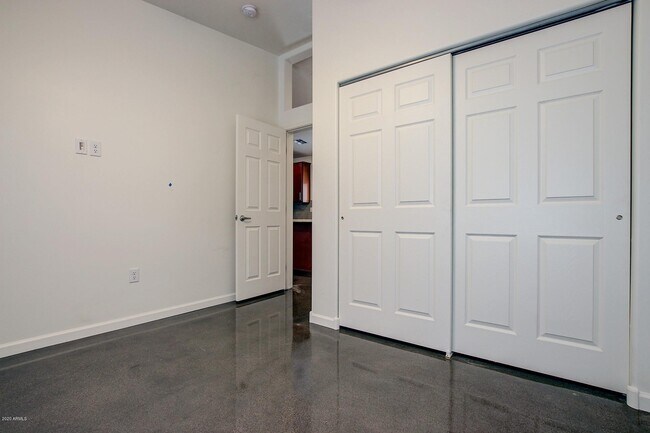 Building Photo - 4515 N 44th St