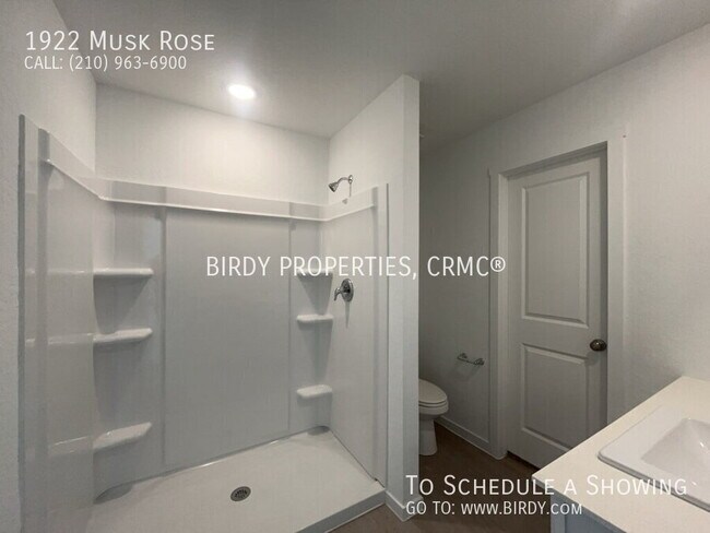 Building Photo - 1922 Musk Rose