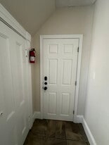 Building Photo - 11-2 Highland St