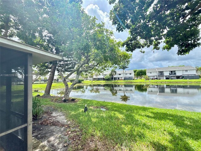 Building Photo - 4805 Pier Dr