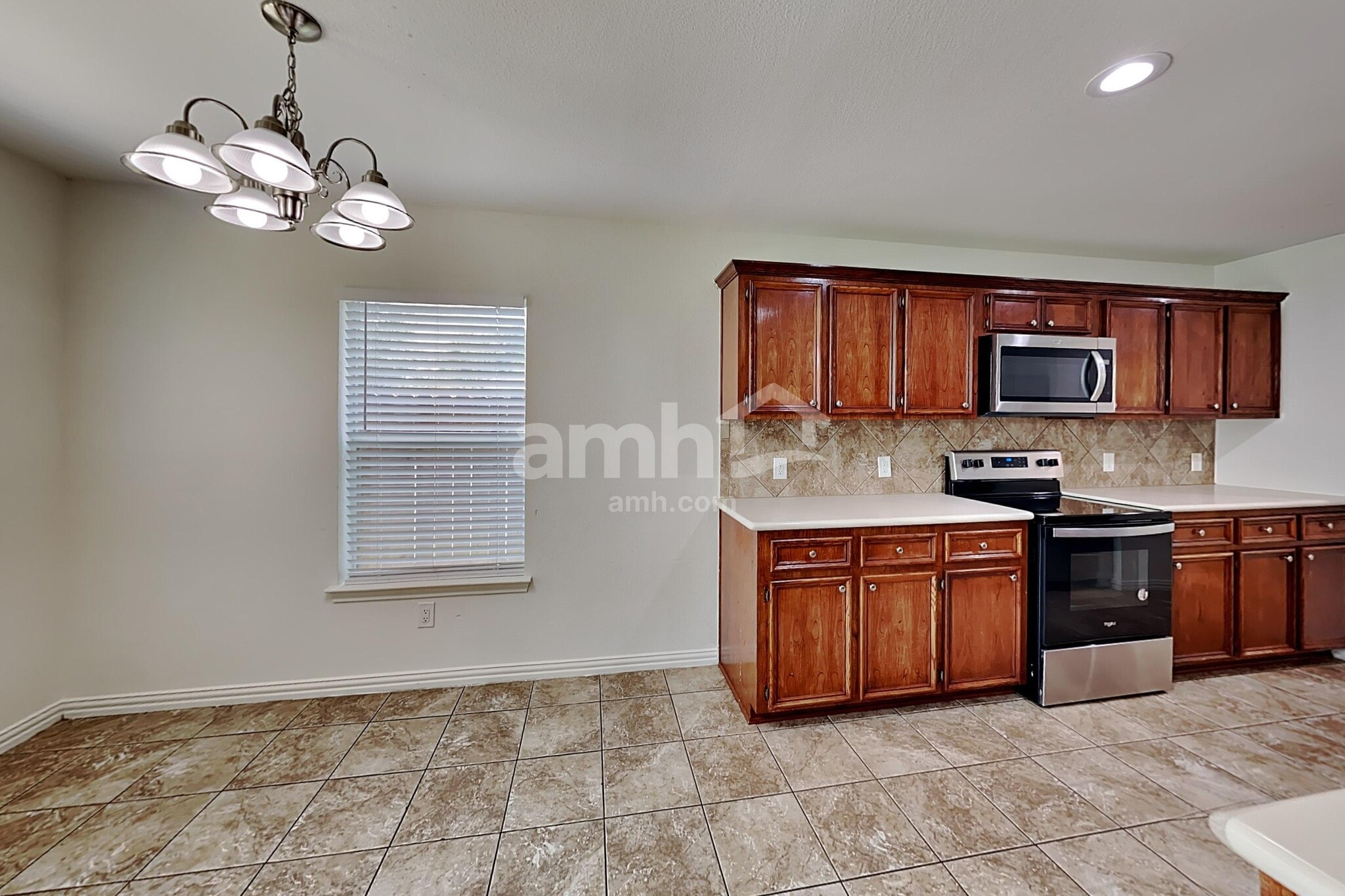 Building Photo - 26949 Carriage Manor Ln
