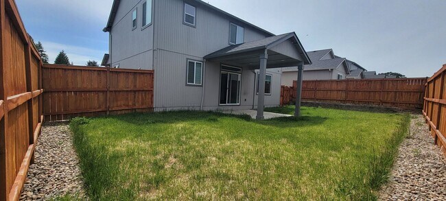 Building Photo - North Albany upgraded single family house