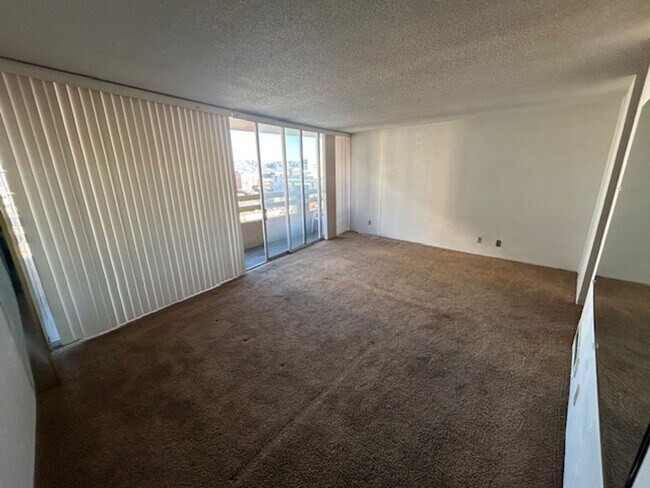 Building Photo - 100 N Arlington Ave