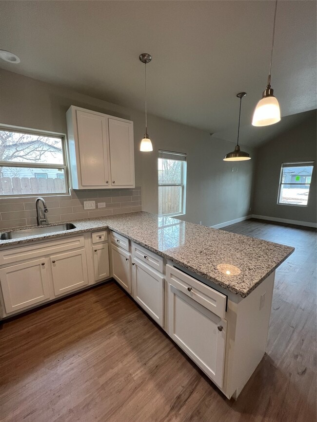 Building Photo - 9722 Pelsey St