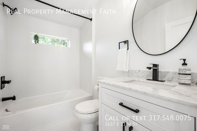 Building Photo - 2437 E 11th St