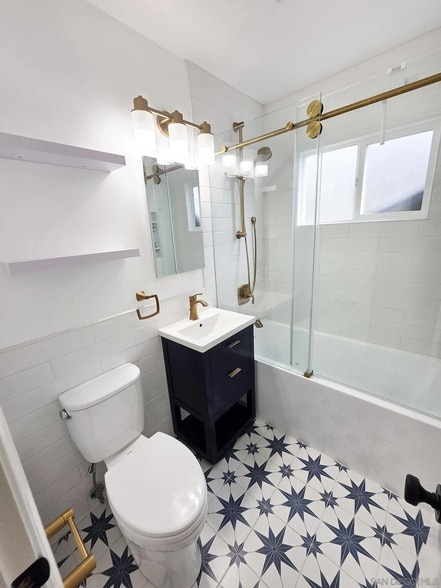 Building Photo - 4907 Iroquois Ave