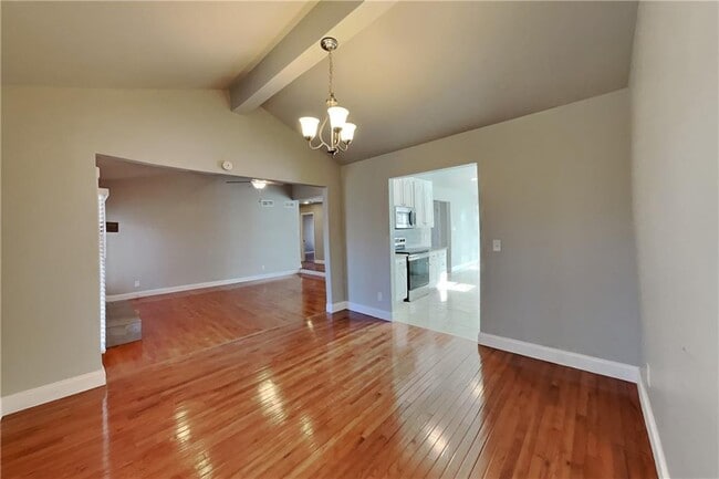 Building Photo - 2453 Lorrie Dr