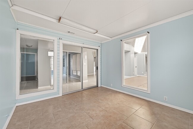 Building Photo - 4410 Wildacres Dr