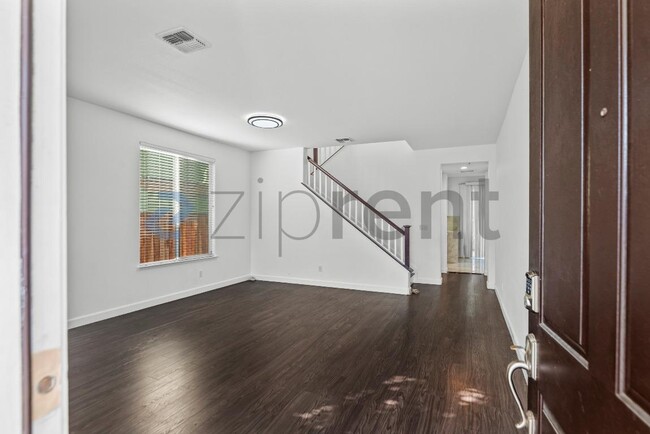 Building Photo - 2960 Stallion Way