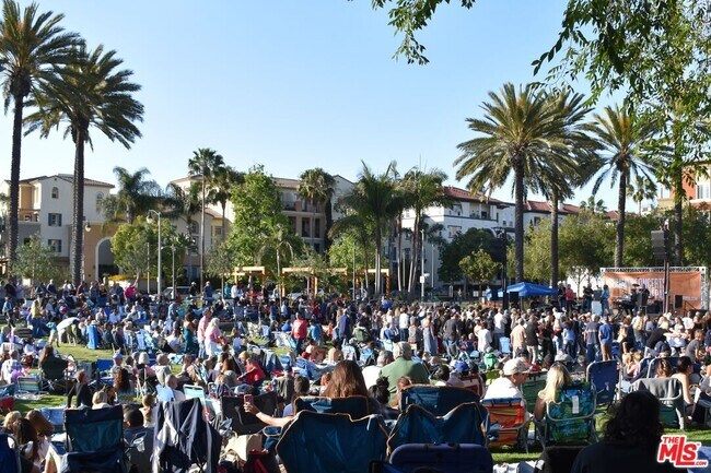 Building Photo - 13020 Pacific Promenade