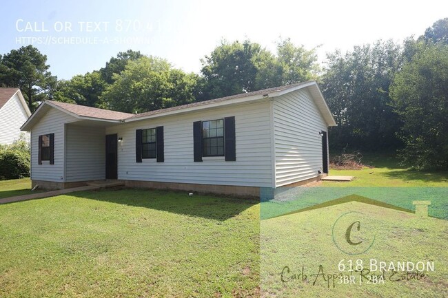 Building Photo - 618 Brandon-