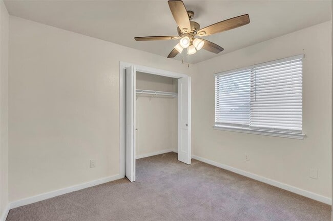 Building Photo - 12312 Yarmont Way