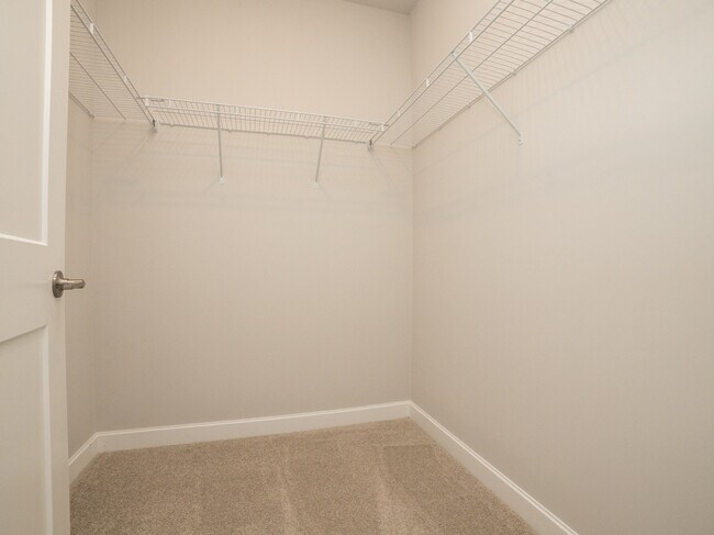 Building Photo - 14820 Wallin Dr