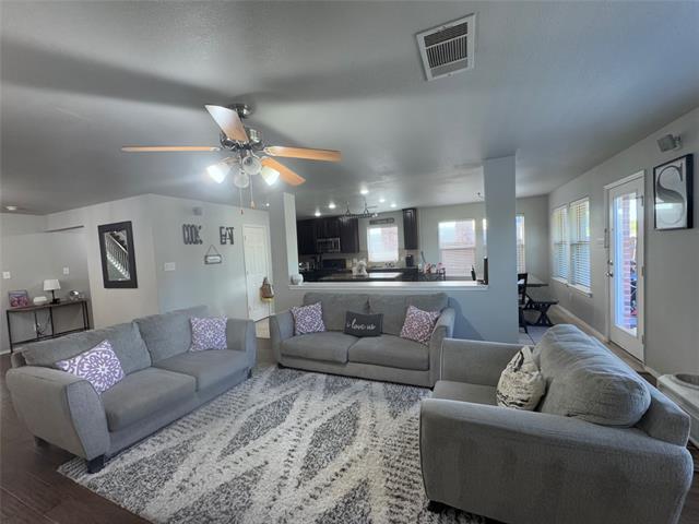 Building Photo - 1801 Willard Dr