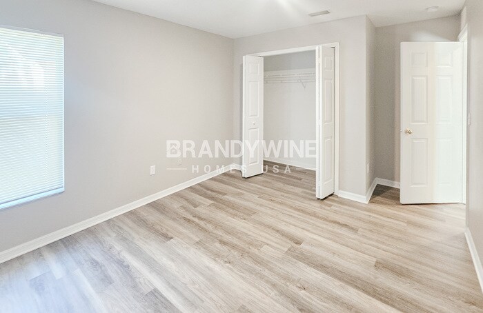 Building Photo - 1013 E Eskimo Ave