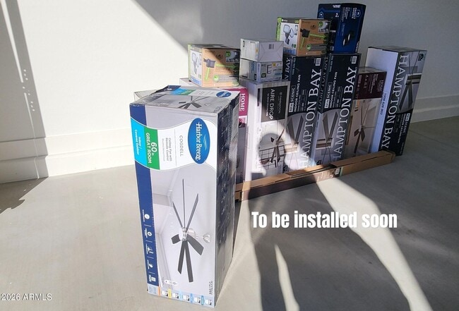 Building Photo - 2934 E Augusta Ave