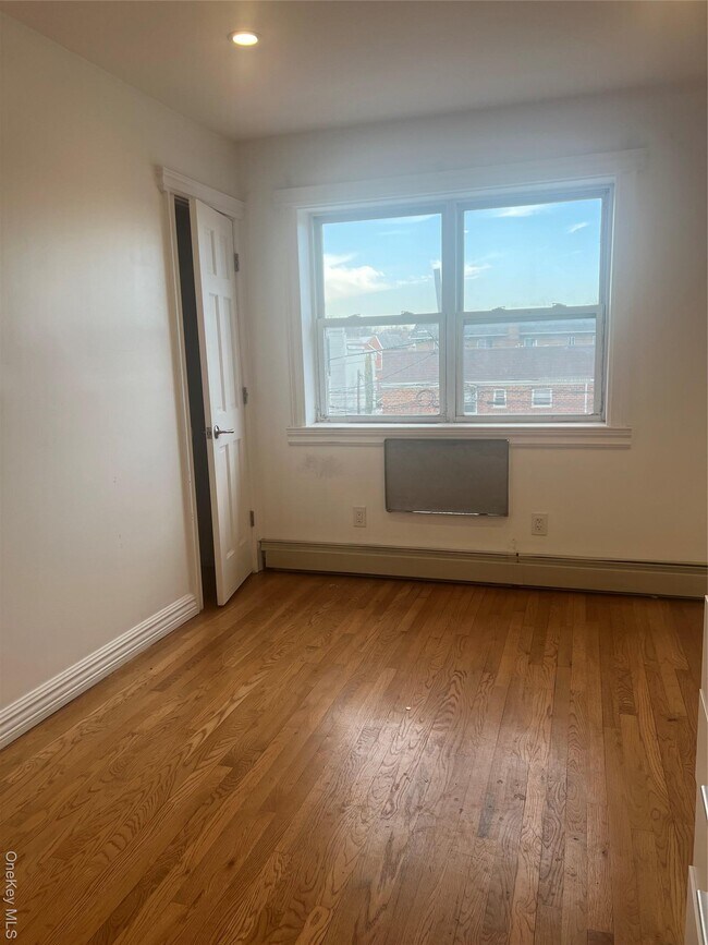 Building Photo - 20-05 Hazen St