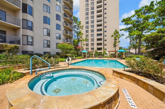 Building Photo - 661 Bering Dr