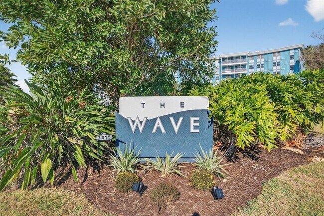 Building Photo - 11761 80th Ave