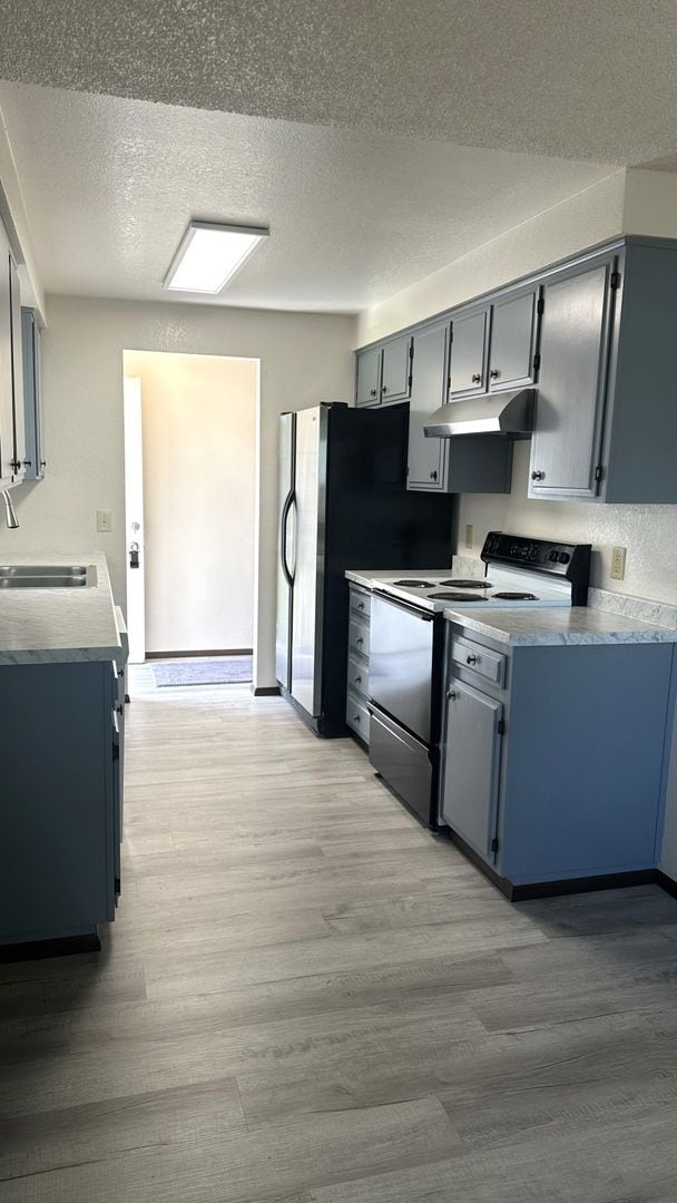 Building Photo - Cozy Three Bedroom Home