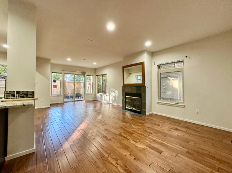 Building Photo - 9231 158th Pl NE