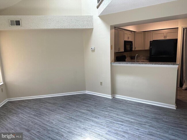 Building Photo - 14003 Justin Way
