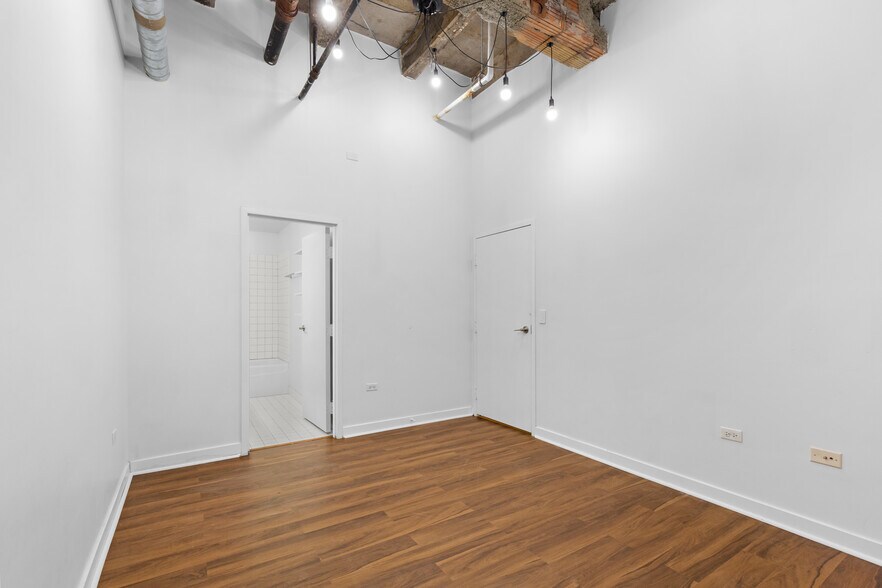 Primary Bedroom2 - 120 S State St