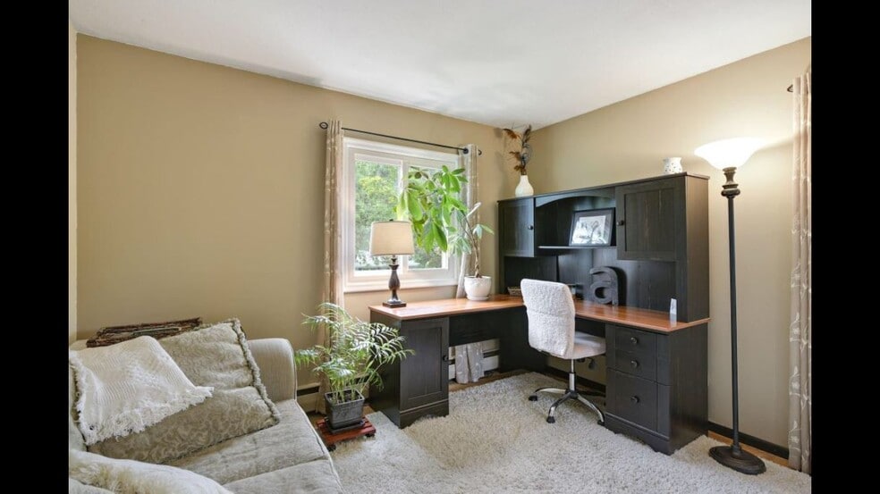 Building Photo - 8017 33rd Pl N