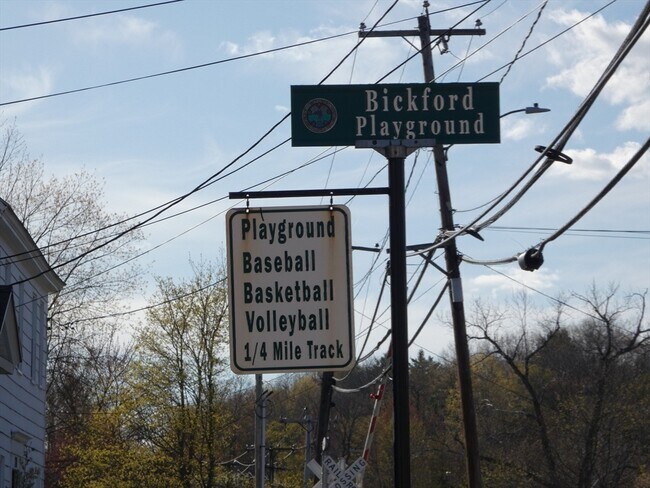 Building Photo - 60 W Broadway