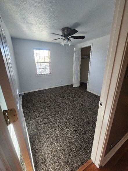 Building Photo - 730 S Chicago Ave