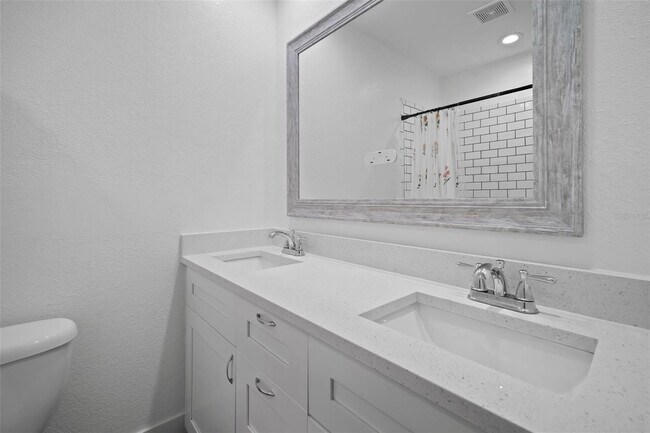 Building Photo - 7717 W Powhatan Ave