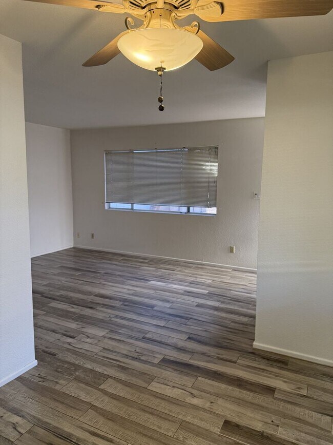 Building Photo - 2-bedroom,1 bath condo in Tempe