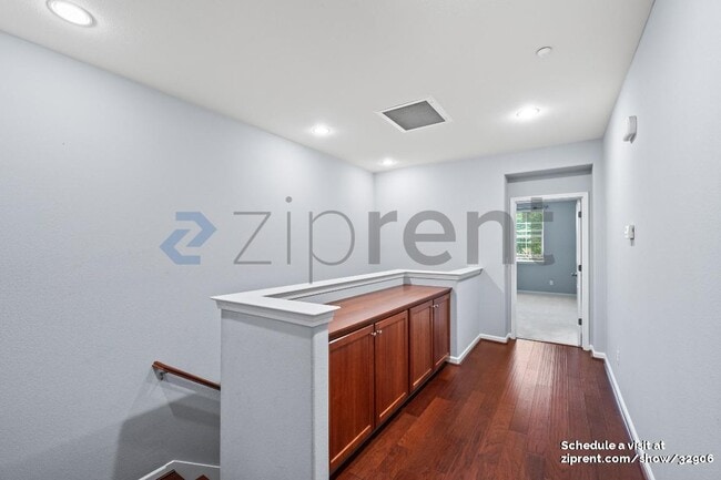 Building Photo - 3126 Fioli Way
